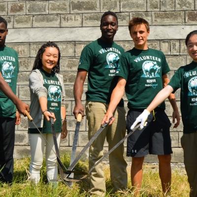 Conservation volunteers in Kenya join together on a high school special volunteer trip. Conservation volunteers in Kenya join together on a high school special volunteer trip.
